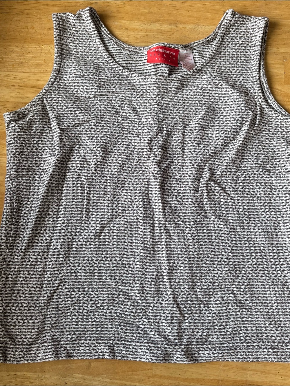 Liz Claiborne Gray Textured Sleeveless Tank Top